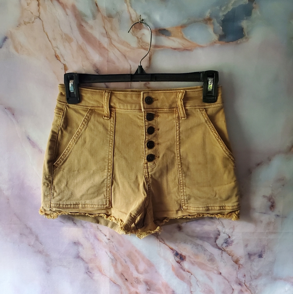 Mudd High Rise Yellow Pocketβ Shorts